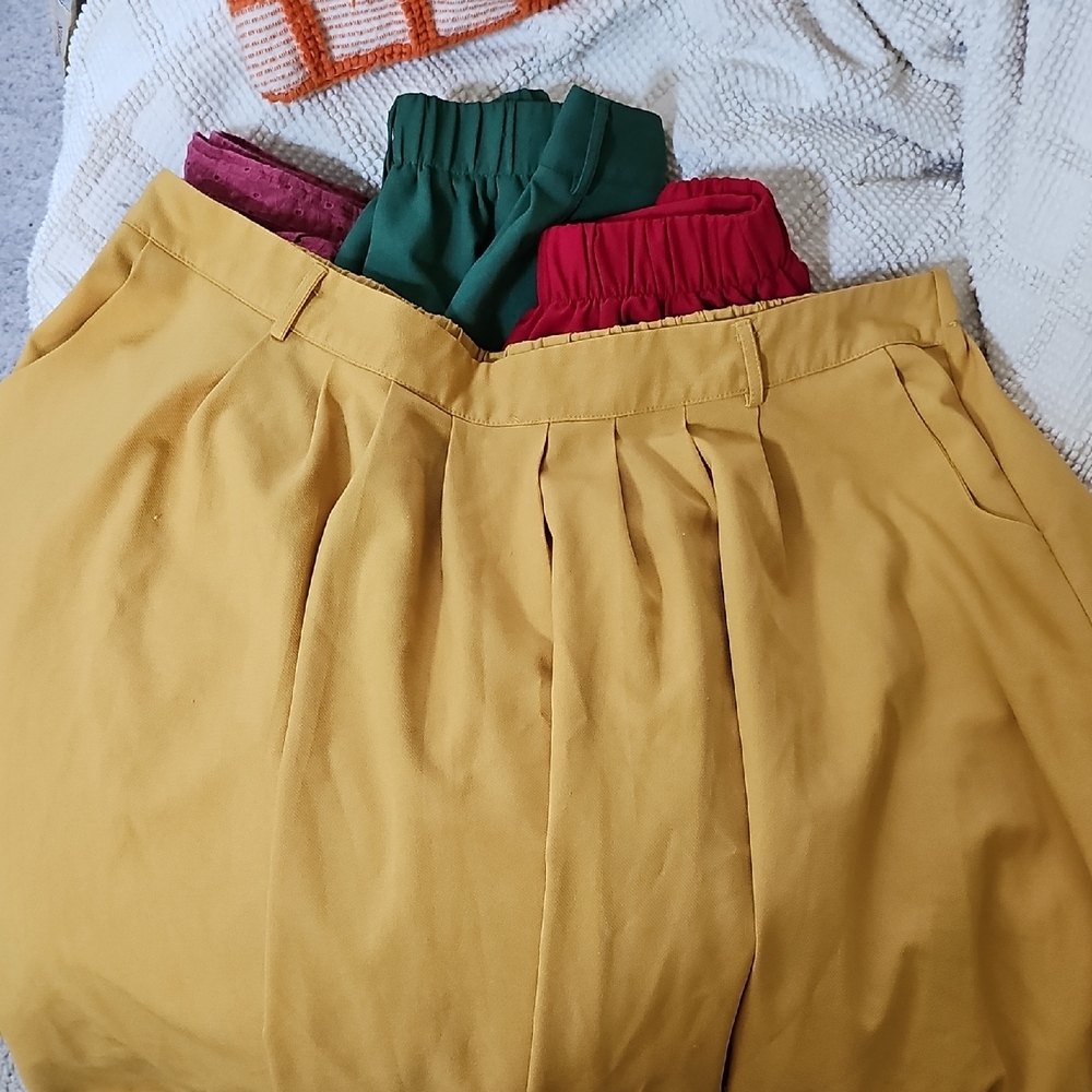 1x/2x Modcloth Colorful Skirt Set - Mauve, Red, Green, & Yellow - Picture 3 of 5